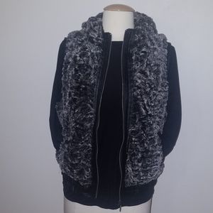 NWOT YMI Hooded Faux Fur Zipup Vest